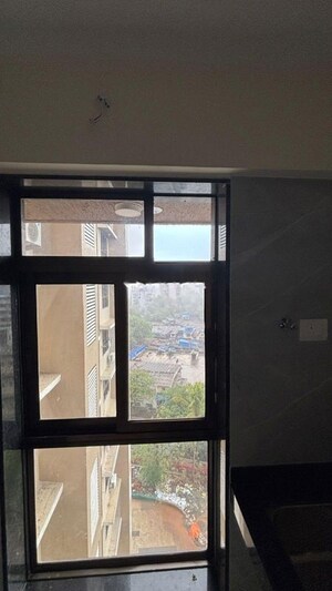 Room in 1.5 BHK Apartment at Atul Horizon, Bhandup West – for Rent