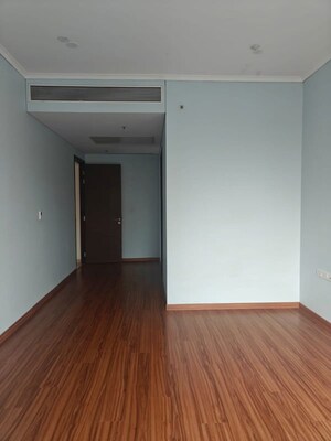 Room in 4 BHK Apartment at Bombay Realty Island City Center ICC, Wadala – for Rent