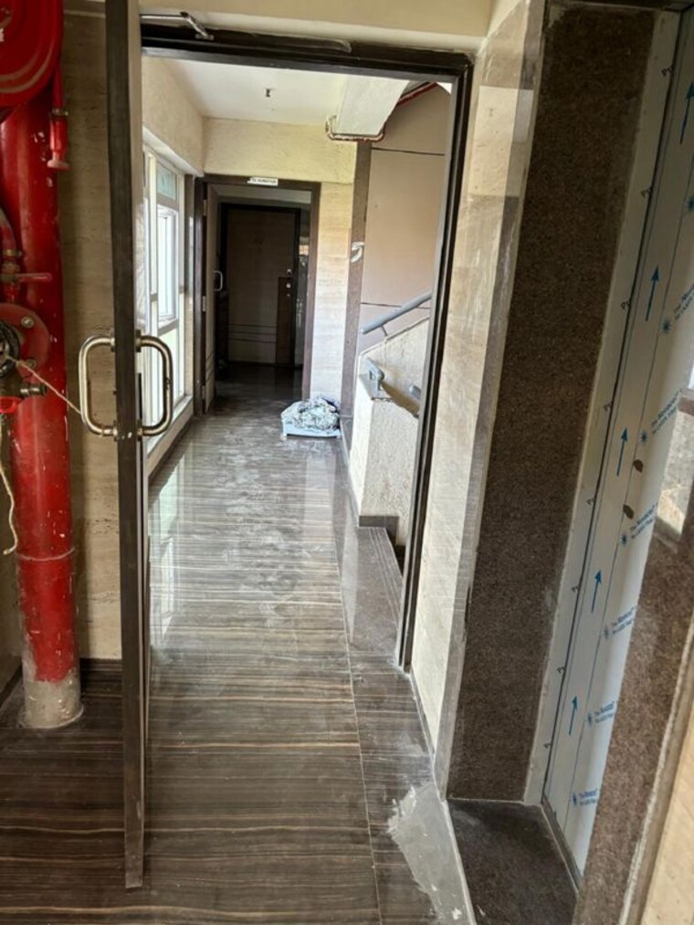 undefined, bandra west 2 Bedroom 700 Sq.Ft. Apartment In Bandra West Mumbai 10637940