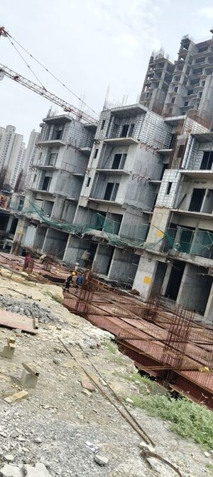 3 BHK Apartment For Sale in Renowned Renox Thrive, Sector 10 Greater Noida