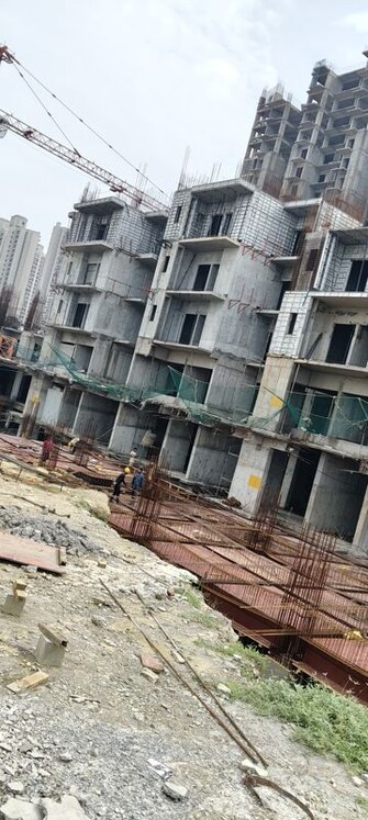 3 BHK 1906 Sq.Ft. Apartment in Renowned Renox Thrive