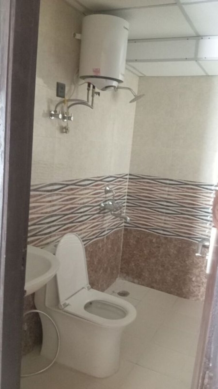 Bathroom, govind vihar 3 Bedroom 1530 Sq.Ft. Apartment In Govind Vihar Dehradun 10637945