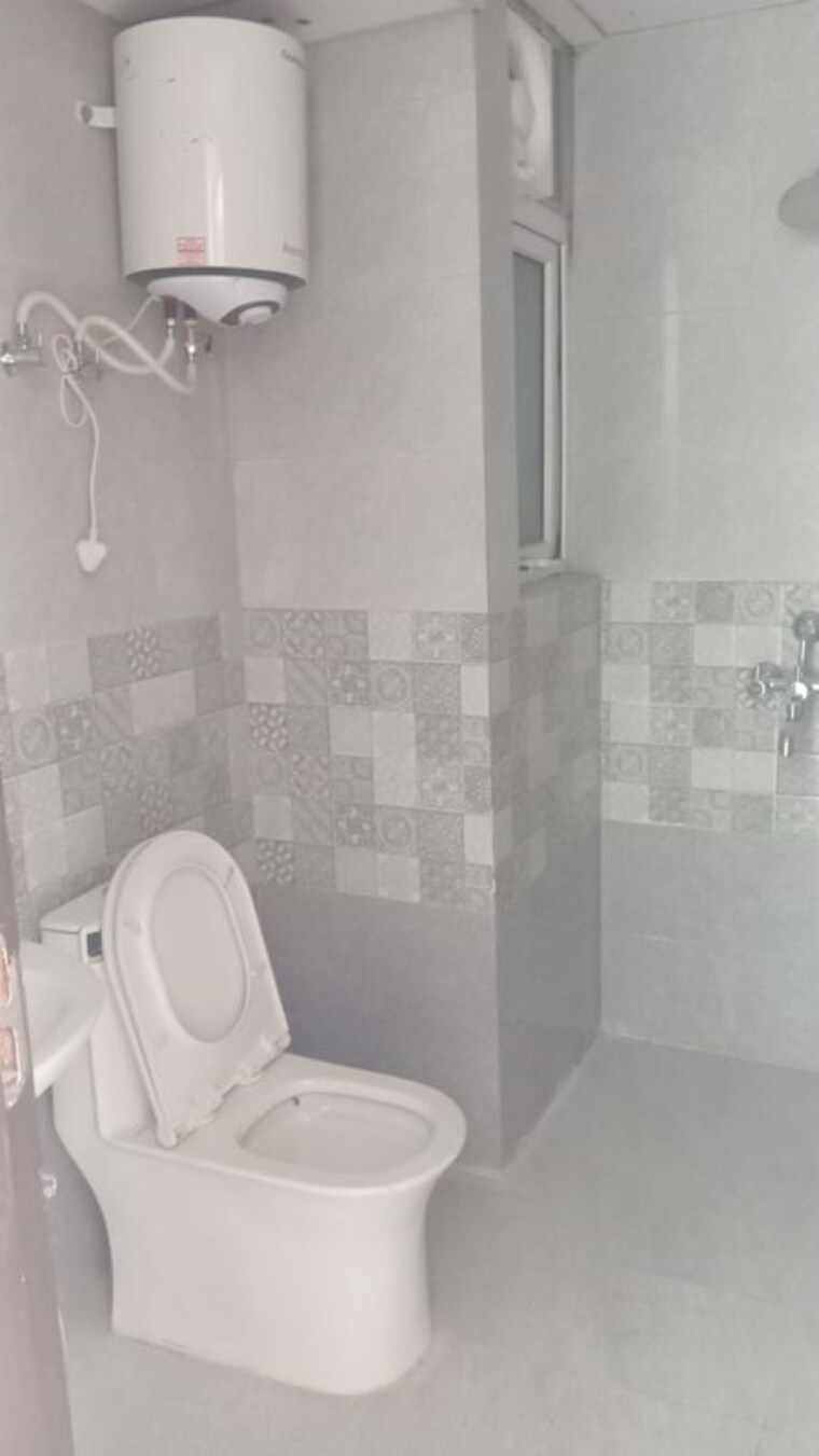 Bathroom, govind vihar 3 Bedroom 1530 Sq.Ft. Apartment In Govind Vihar Dehradun 10637945