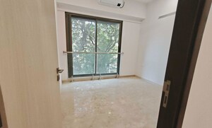 Room in 4 BHK Apartment at Adani Ten BKC, Bandra East – for Rent