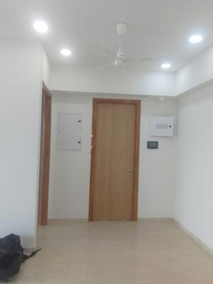 Room in 2 BHK Apartment at Lodha Bellagio, Powai – for Rent