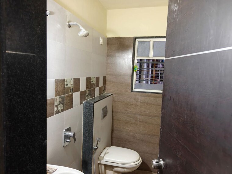 Bathroom, suyog-padmavati-hills 2 Bedroom 1250 Sq.Ft. Apartment In Bavdhan Pune 10637994