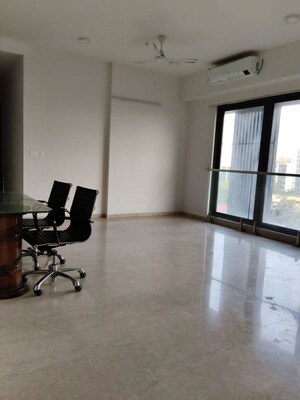 Room in 3 BHK Apartment at Adani Ten BKC, Bandra East – for Rent