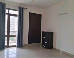 Room in 3 BHK Apartment at Vipul Lavanya, Sector 81 – for Rent