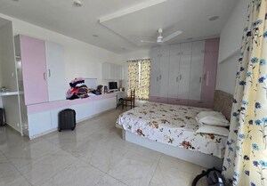 Bedroom in 4 BHK Apartment at Cybercity Rainbow Vistas Rock Gardens, Hi Tech City – for Rent
