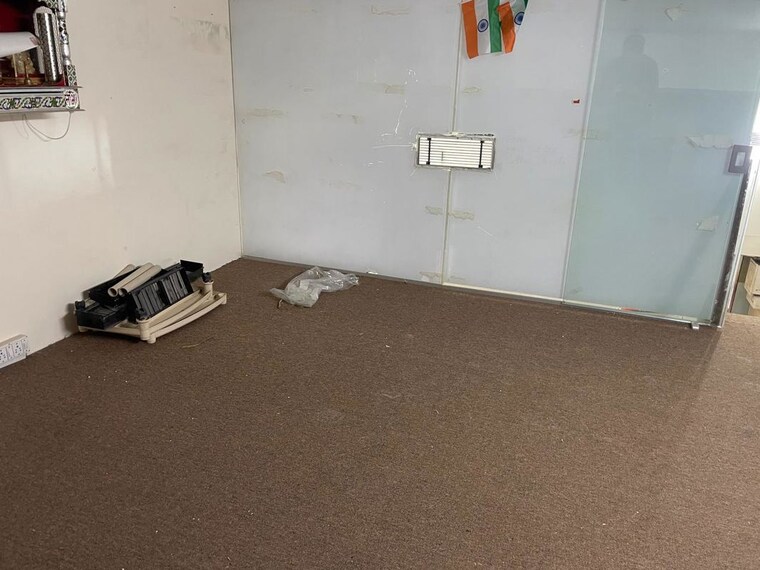 Room, rustomjee-eaze-zone-mall Commercial Office Space 270 Sq.Ft. In Malad West Mumbai 10638070