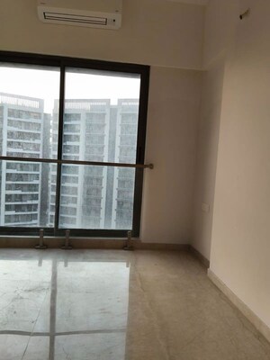 Room in 3 BHK Apartment at Adani Ten BKC, Bandra East – for Rent