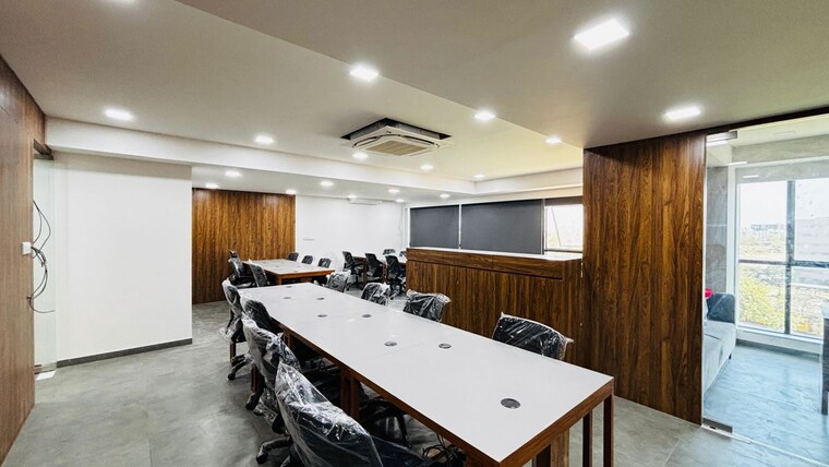 Team Area, kp-epitome Commercial Office Space 1706 Sq.Ft. In Makarba Ahmedabad 10638046