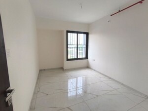 Room in 3 BHK Apartment at Kohinoor Sapphire, Tathawade – for Rent