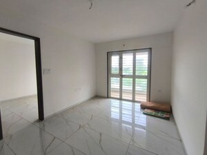 Room in 3 BHK Apartment at Kohinoor Sapphire, Tathawade – for Rent