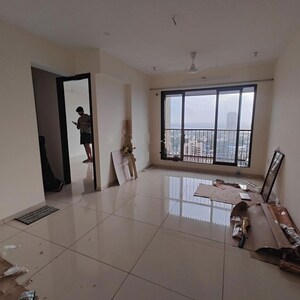 Room in 2 BHK Apartment at Chandak 34 Park Estate, Goregaon West – for Rent
