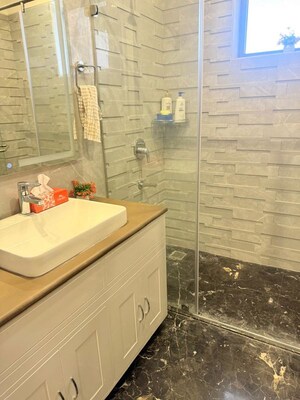 Washroom in 3 BHK Independent House at Sector 21 – for Rent
