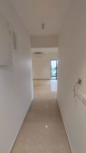 Room in 4 BHK Apartment at Adani Ten BKC, Bandra East – for Rent