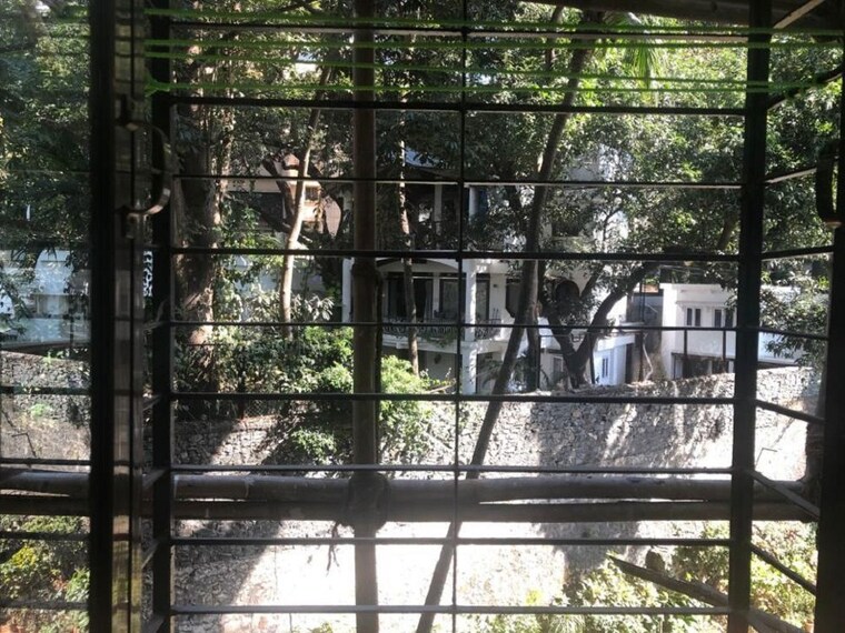 Balcony, bandra west 2 Bedroom 700 Sq.Ft. Apartment In Bandra West Mumbai 10638134