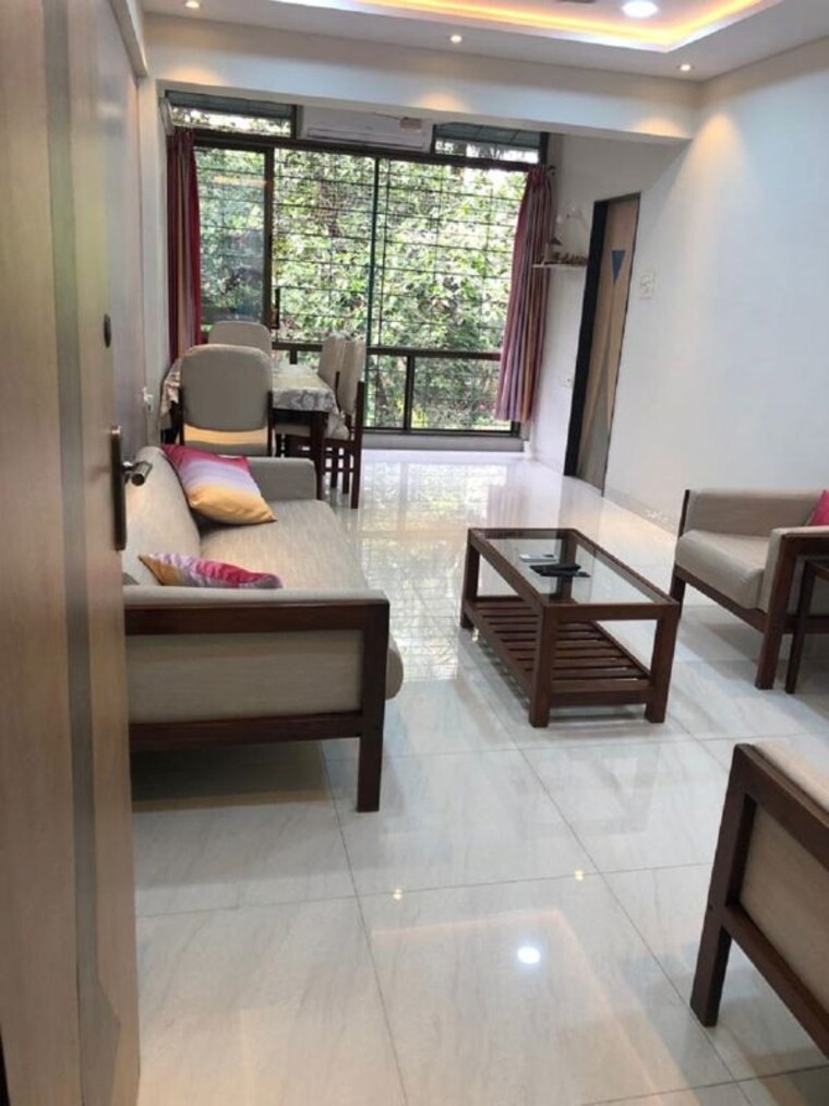 Living Room, bandra west 2 Bedroom 700 Sq.Ft. Apartment In Bandra West Mumbai 10638134