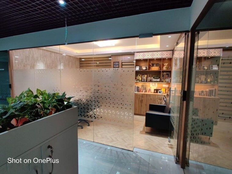 Other, gwaltoli Commercial Office Space 1500 Sq.Ft. In Gwaltoli Indore 10638158