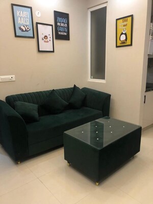 Living Room in 1 BHK Builder Floor at Sushant Lok I – for Rent