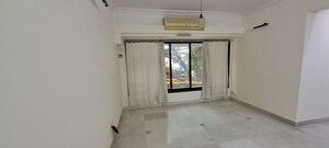 Room in 2 BHK Apartment at Santacruz West – for Rent