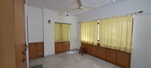 Bedroom in 2 BHK Apartment at Santacruz West – for Rent