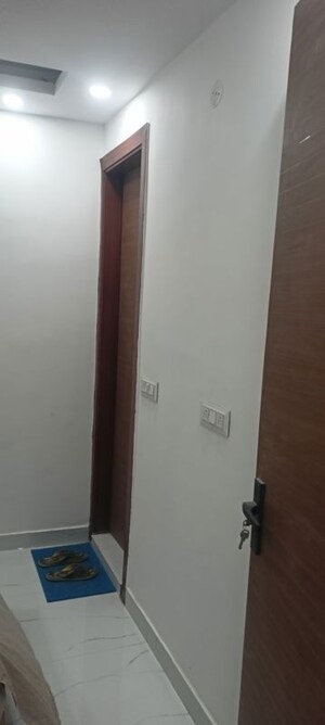 Room in 2 BHK Builder Floor at Uttam Nagar – for Sale