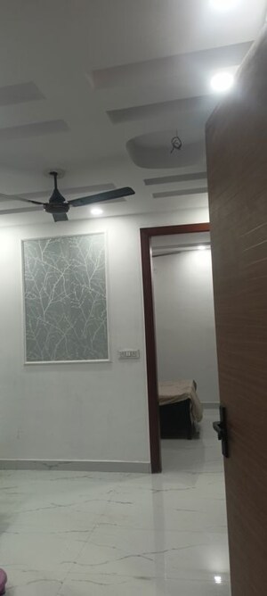 Room in 2 BHK Builder Floor at Uttam Nagar – for Sale
