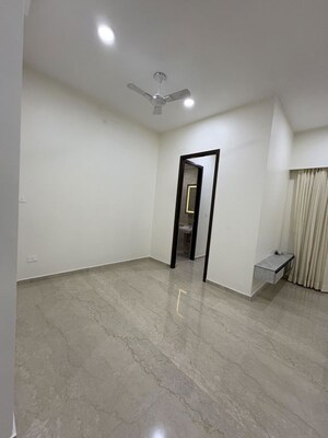 Room in 3 BHK Apartment at Adani Ten BKC, Bandra East – for Rent