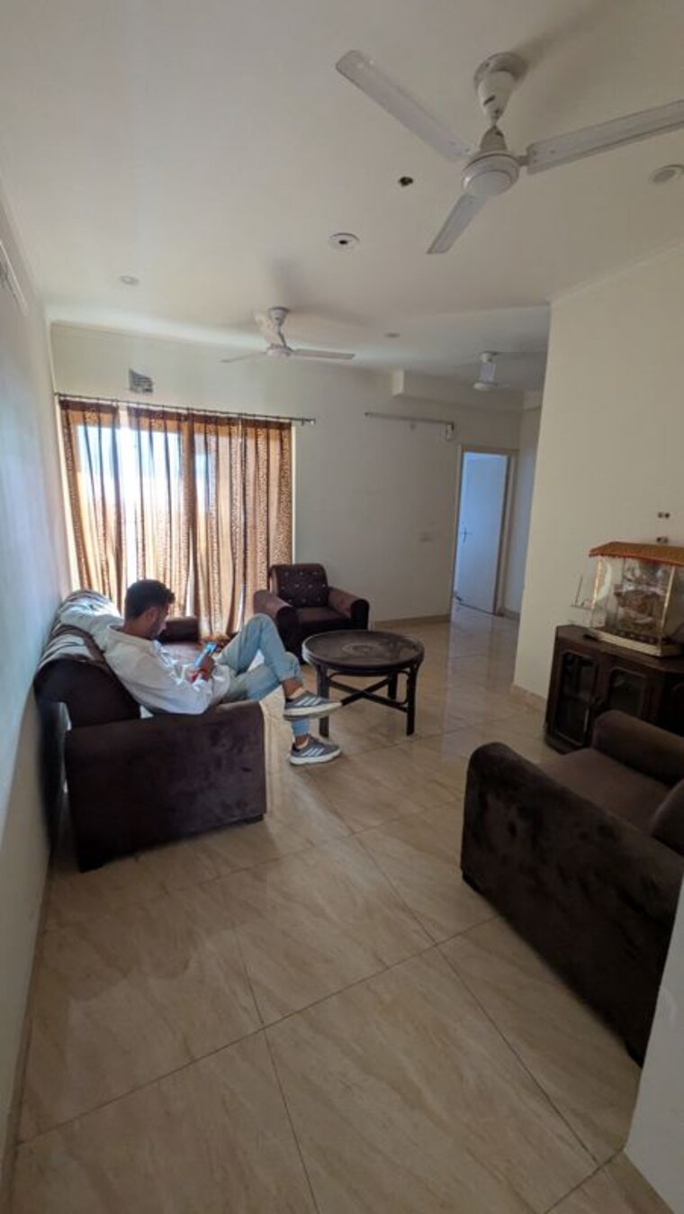 Living Room, gaur-yamuna-city-16th-park-view 3 Bedroom 1475 Sq.Ft. Builder Floor In Gaur Yamuna City Greater Noida 10638175