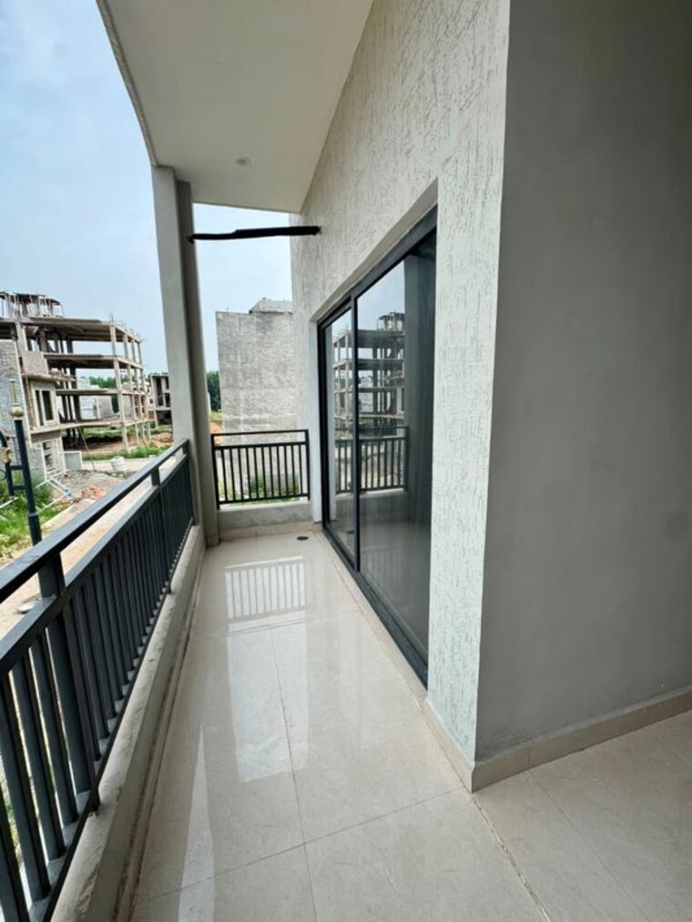 Balcony, sohana 3 Bedroom 1550 Sq.Ft. Apartment In Sohana Mohali 10638222