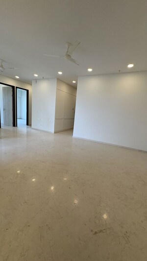 Room in 3 BHK Apartment at Adani Ten BKC, Bandra East – for Rent