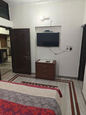 Bedroom in 3 BHK Builder Floor at Sector 9 Panchkula – for Rent