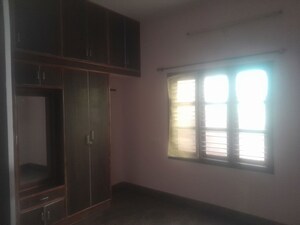 Room in 2 BHK Builder Floor at Ramamurthy Nagar – for Rent