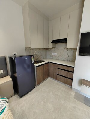 Kitchen in 4 BHK Builder Floor at Dlf Phase ii – for Rent