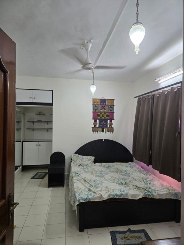 Bedroom, bandra west 1.5 Bedroom 600 Sq.Ft. Apartment In Bandra West Mumbai 10638319