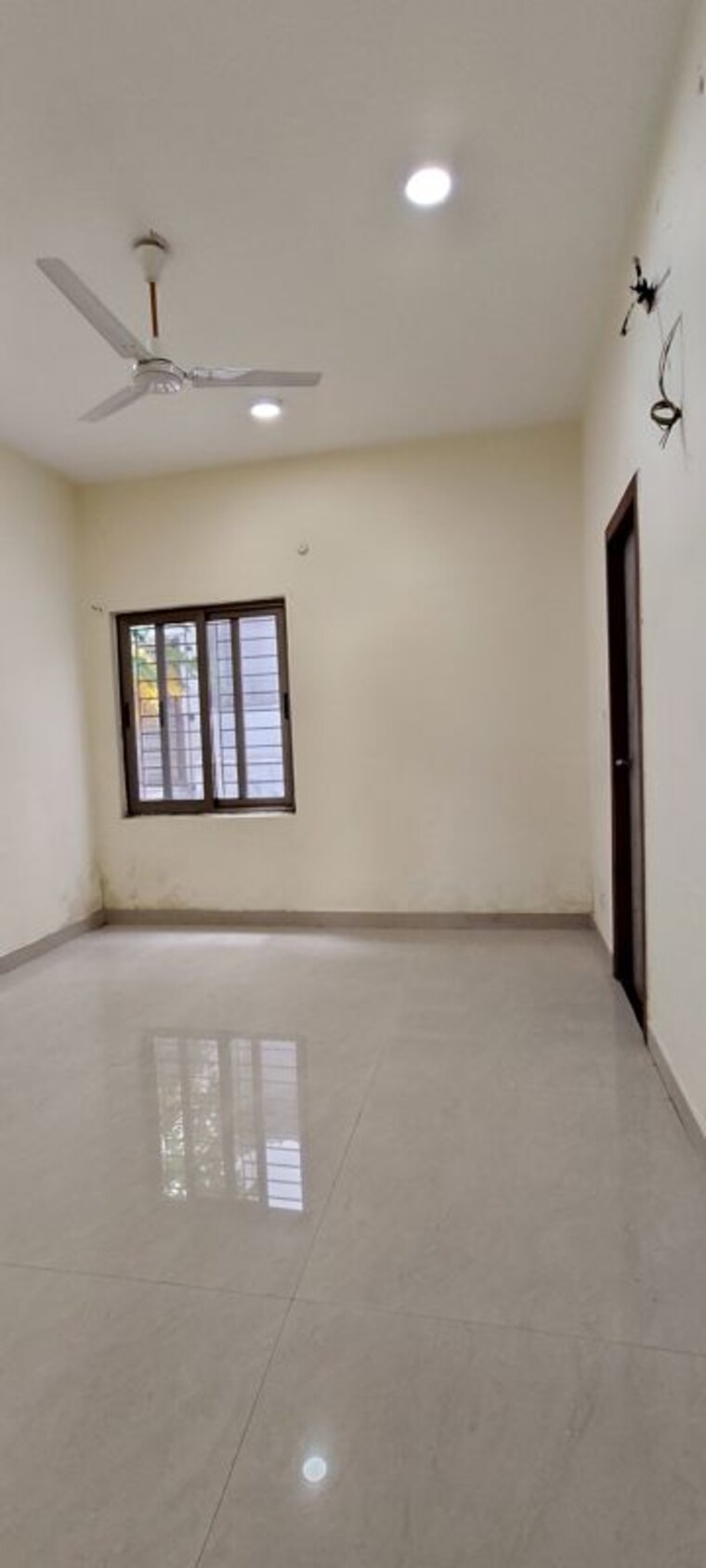 Room, shankar nagar 4 Bedroom 2200 Sq.Ft. Apartment In Shankar Nagar Raipur 10638351