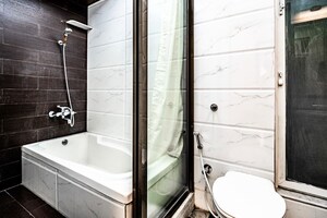 Bathroom in 3 BHK Apartment at Hiranandani Glen Croft, Powai – for Sale