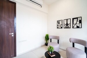 Furnished Amenities in 2.5 BHK Apartment at Runwal Elegante, Andheri West – for Sale