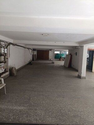 Parking in 4 BHK Builder Floor at New Friends Colony – for Sale