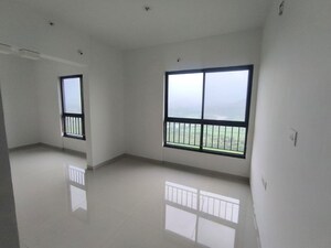 Room in 3.5 BHK Apartment at Shapoorji Pallonji Sensorium, Hinjewadi – for Rent
