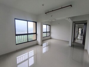 Room in 3.5 BHK Apartment at Shapoorji Pallonji Sensorium, Hinjewadi – for Rent