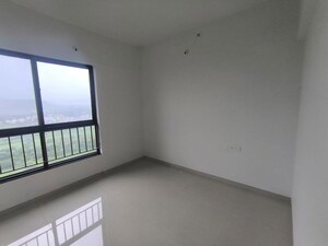 Room in 3.5 BHK Apartment at Shapoorji Pallonji Sensorium, Hinjewadi – for Rent