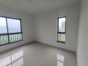Room in 3.5 BHK Apartment at Shapoorji Pallonji Sensorium, Hinjewadi – for Rent