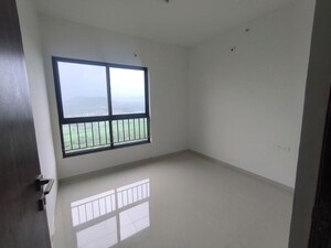 Room in 3.5 BHK Apartment at Shapoorji Pallonji Sensorium, Hinjewadi – for Rent
