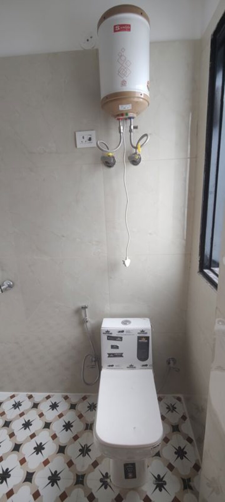 Bathroom, maruti-vihar-saraswati-vihar 1 Bedroom 545 Sq.Ft. Apartment In Saraswati Vihar Gurgaon 10638398