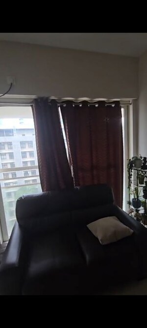Living Room in 2 BHK Apartment at Prabhadevi – for Rent