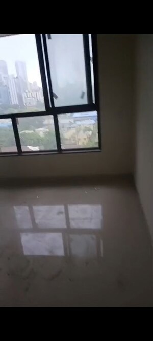 Room in 2 BHK Apartment at Dadar East – for Rent