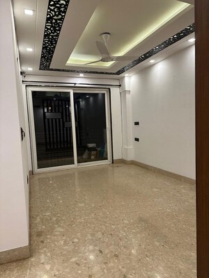Building Lobby in 3 BHK Apartment at Emaar Emerald Hills Phase 2, Sector 65 – for Rent